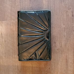 Black clutch